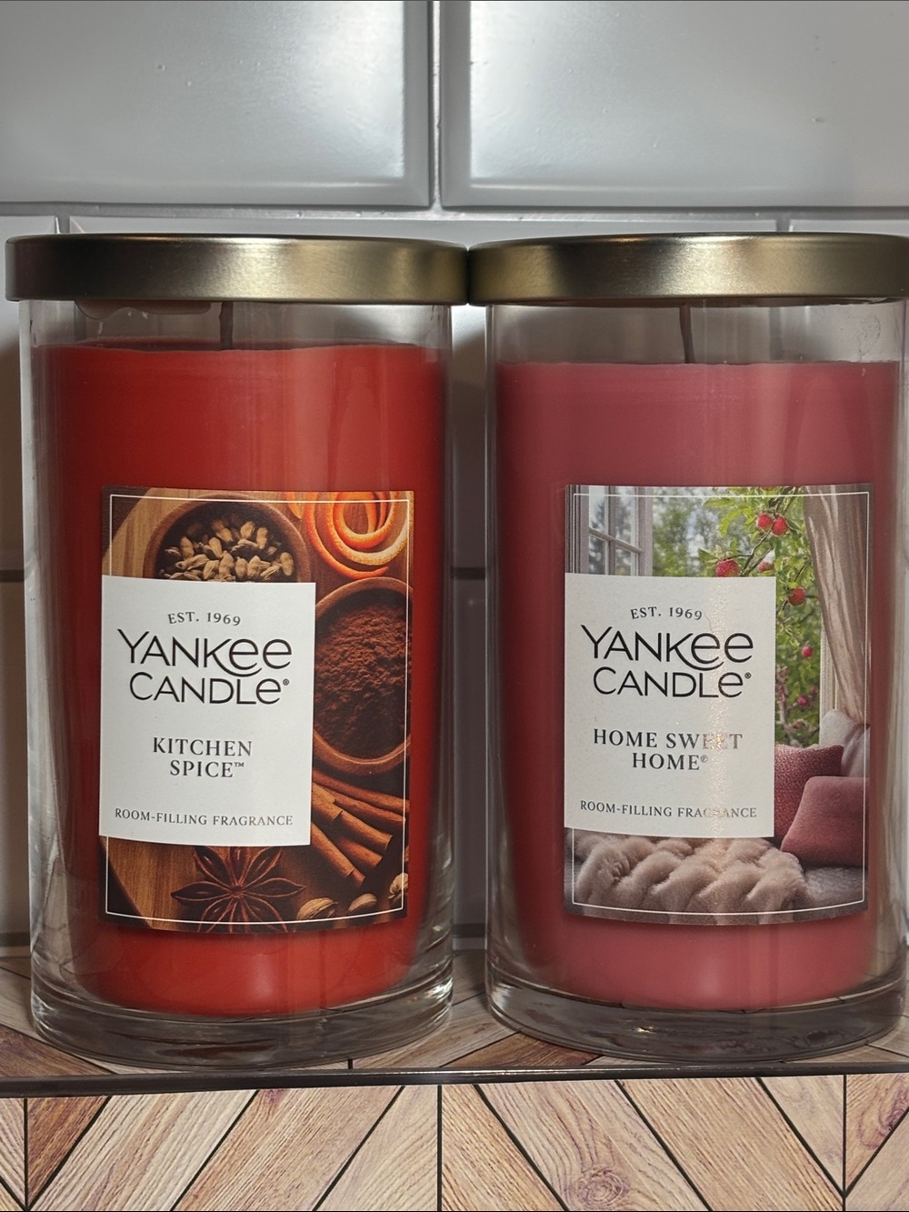 Yankee Candle Grandma's Kitchen Medium Duo!